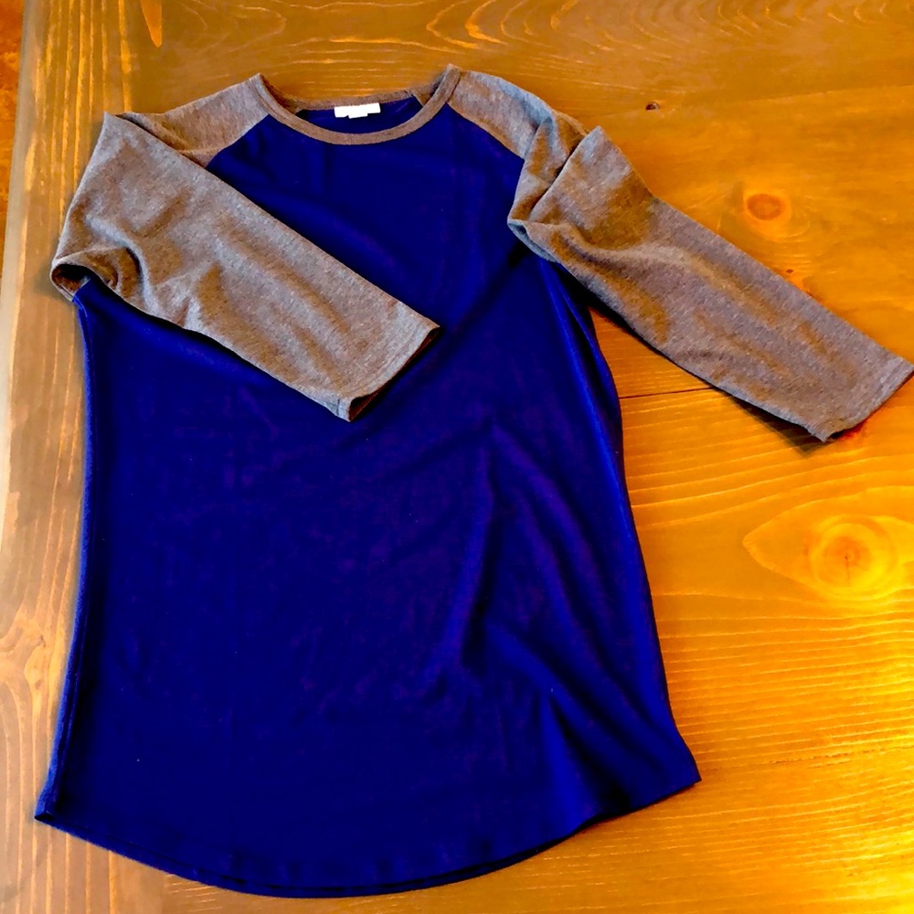 Lularoe Randy xtra small tee